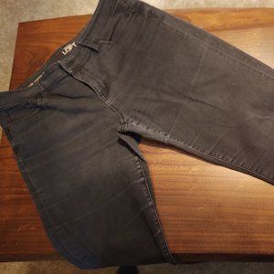 Curvy Skinny Jeans from Anne Taylor Loft